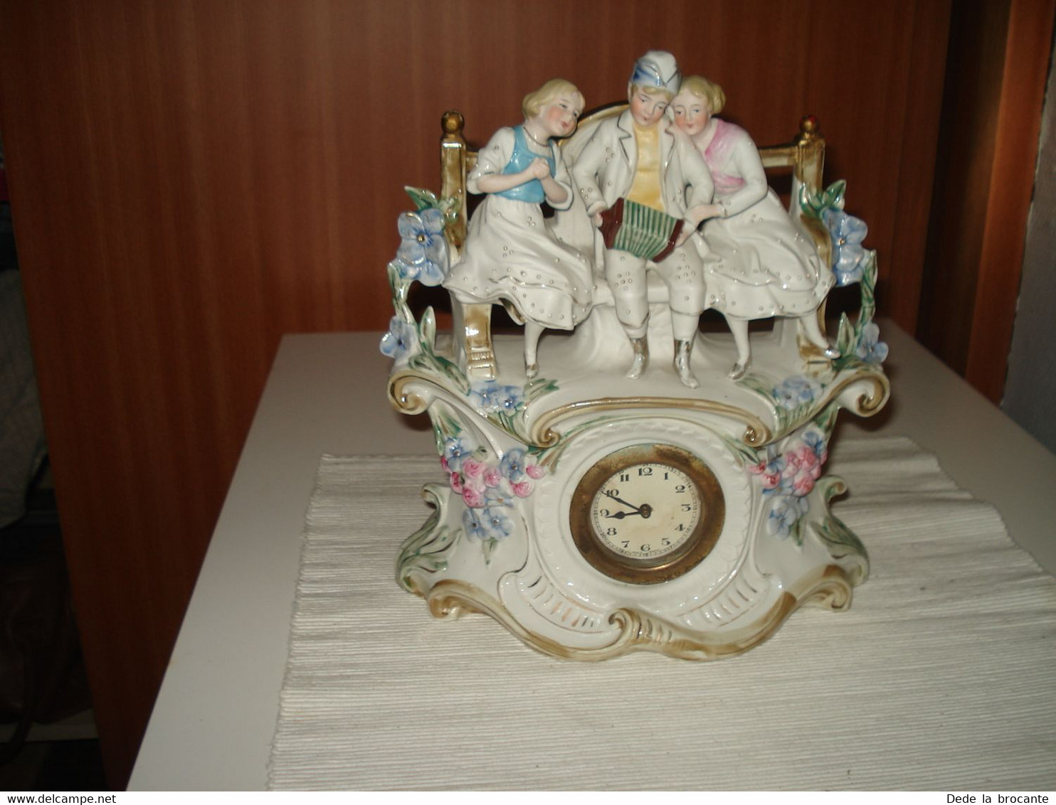 O1 / Horloge Cartel Céramique Porcelaine / Faïence  Marquée En Creux Allemagne 4111 Germany - Orologi Da Muro