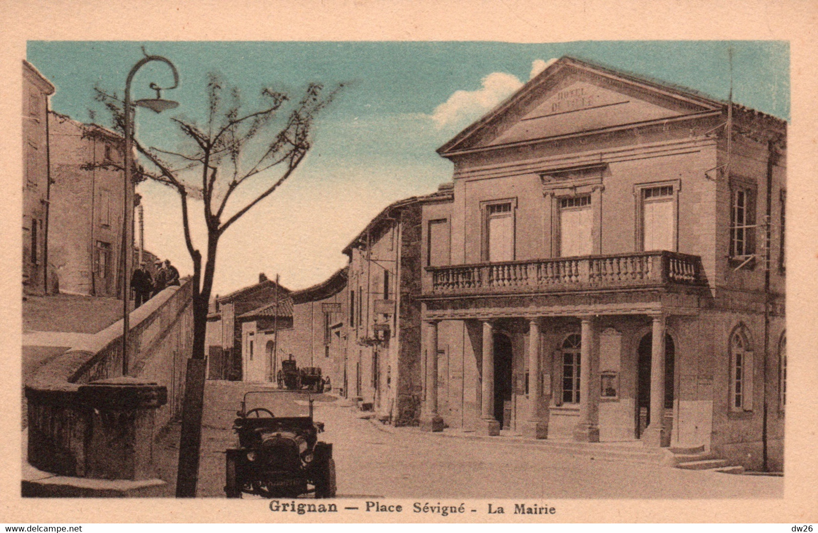 Grignan (Drôme) Place Sévigné, La Mairie - Edition F. Azard - Carte Colorisée Non Circulée - Grignan