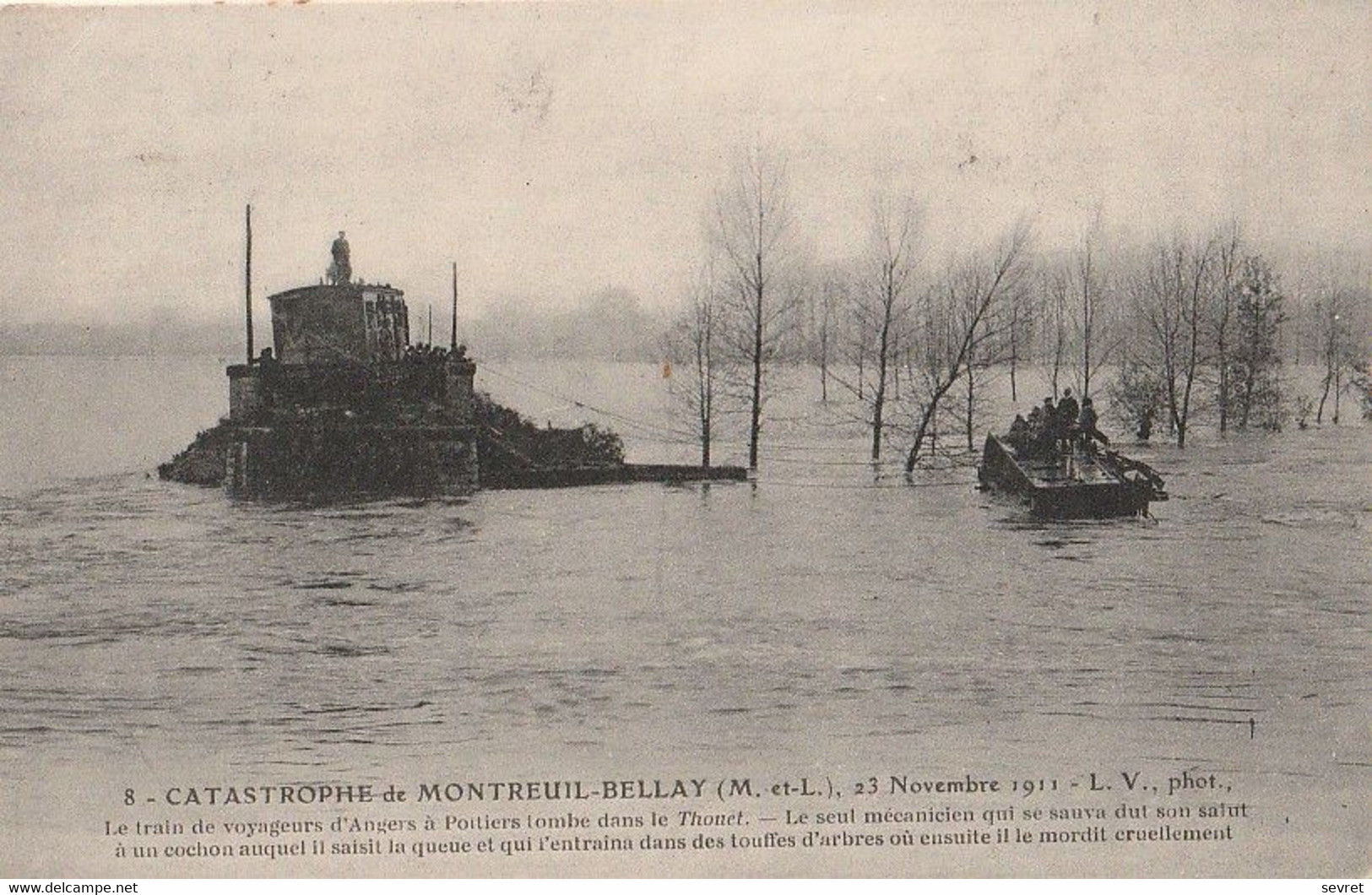 MONTREUIL -BELLAY. - CATASTROPHE 23 Novembre 1911. Le Train De Voyageurs D'Angers à Poitiers Tombe Dans Le Thouet - Montreuil Bellay