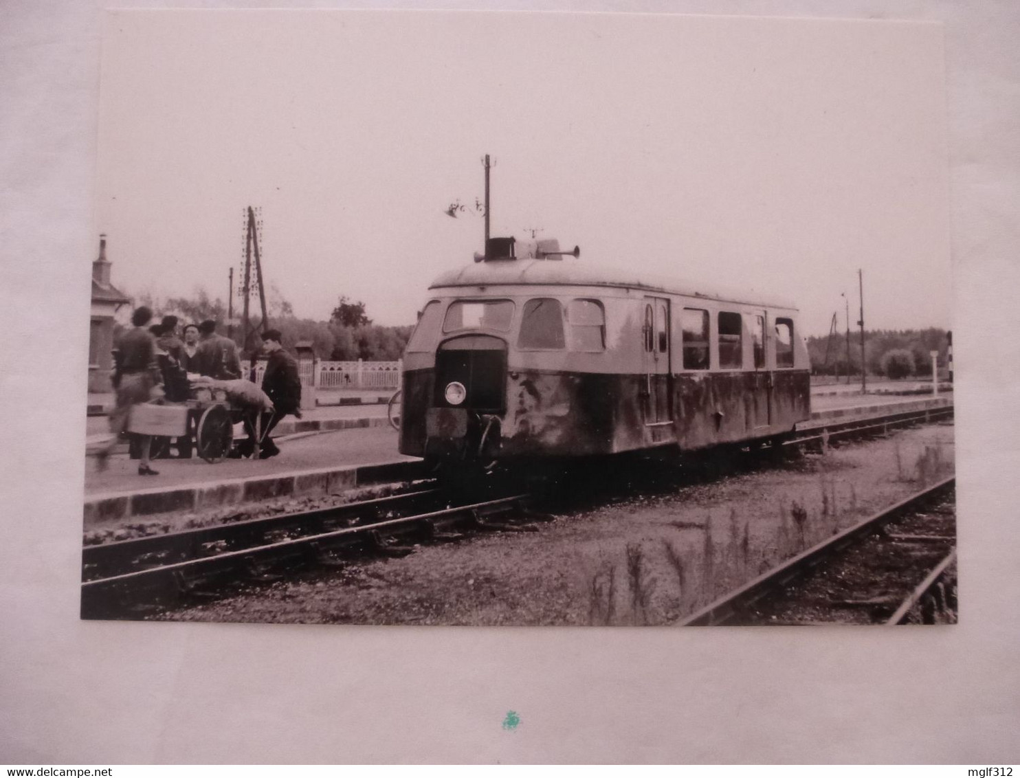 BUZANCAIS (36) :  Gare, Autorail BILLARD A 80 D En 1953 - Andere & Zonder Classificatie