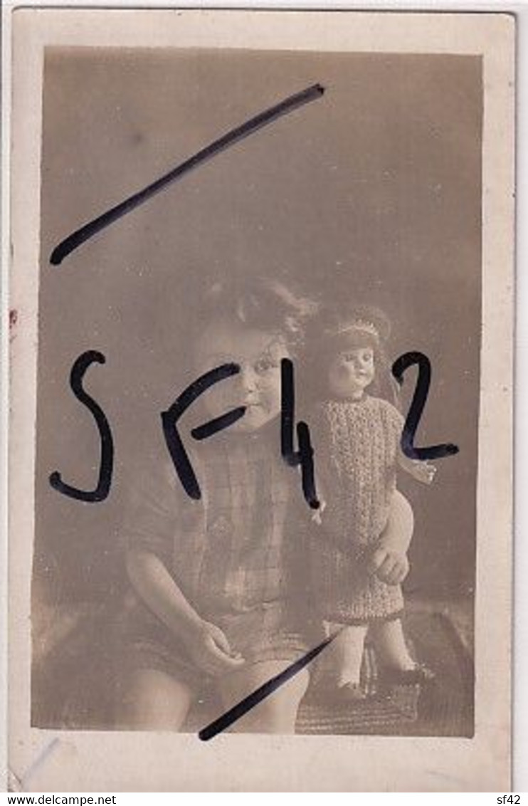 CARTE PHOTO ENFANT ET POUPEE - Jeux Et Jouets