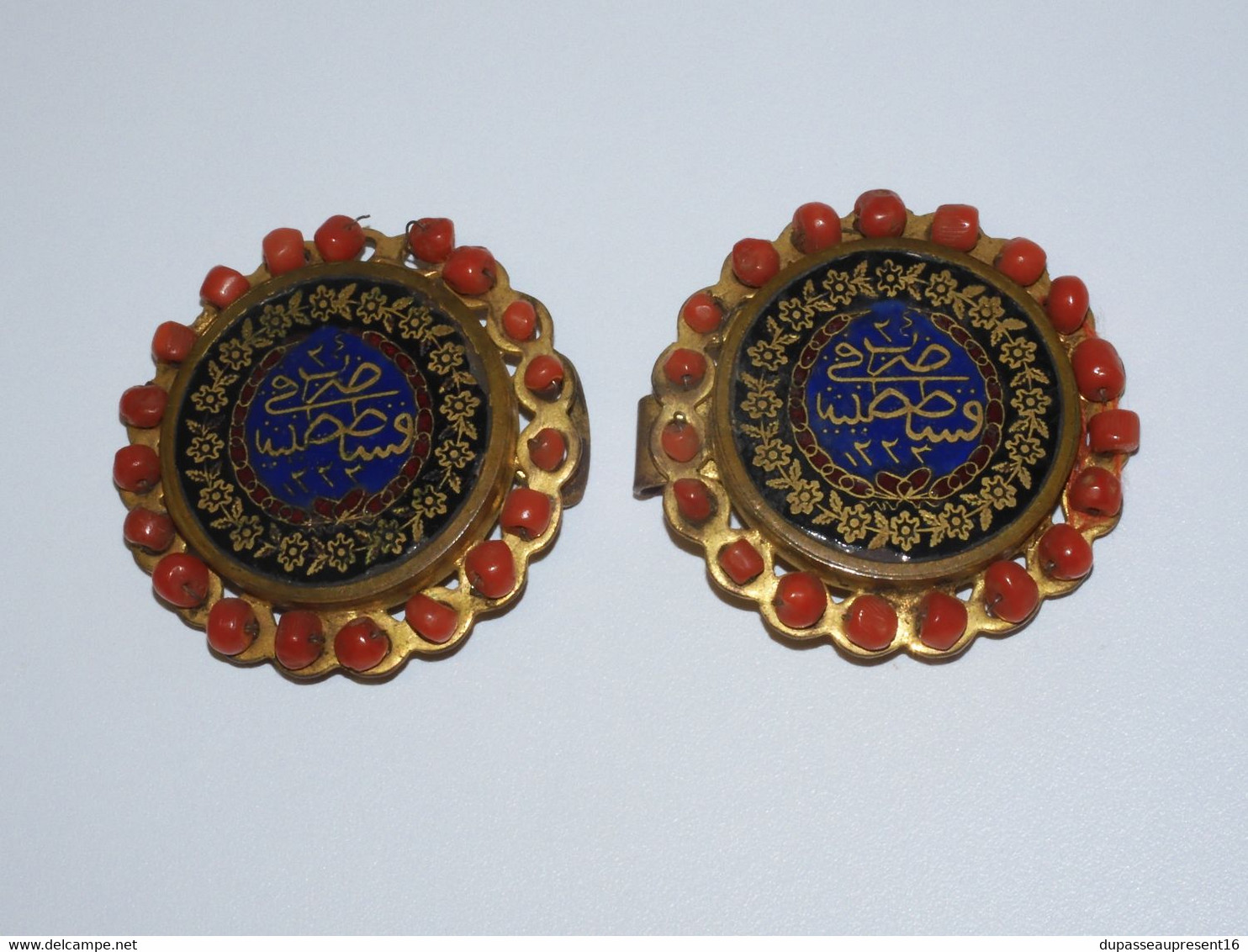 *BELLES BOUCLES De CAPE Tour Perles CORAIL EMAUX CALLIGRAPHIE ORIENTALE BIJOU   E - Autres & Non Classés