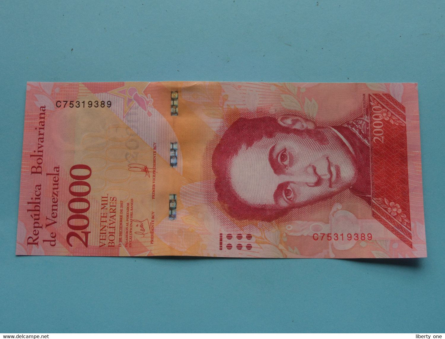 20000 - Veinte Mil Bolivares 13-12-2017 > Republica Bolivariana De Venezuela ( For Grade, Please See Photo ) ! - Venezuela