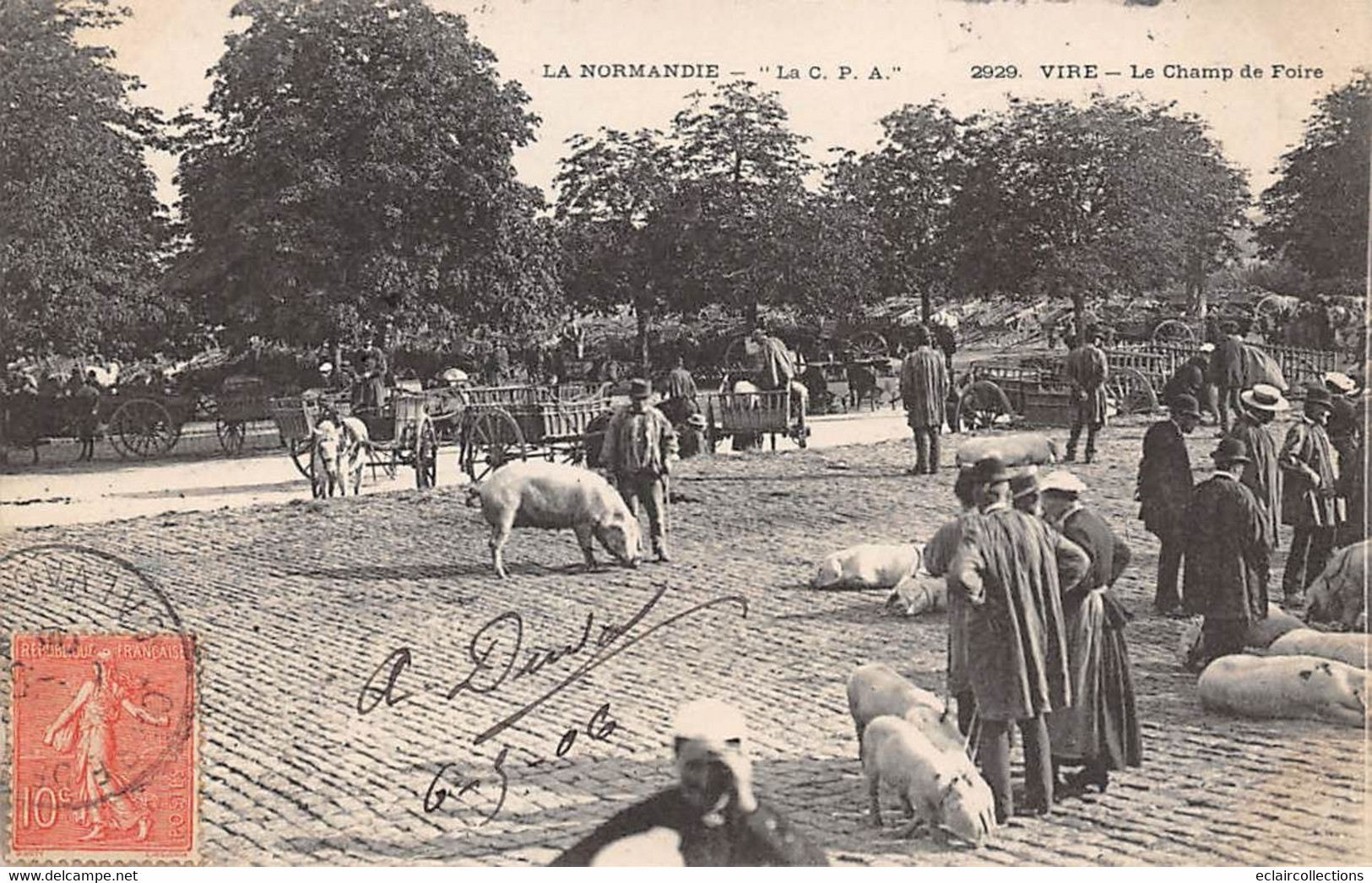 Vire         14            Le Champ De Foire     N° 2929    (voir Scan) - Vire