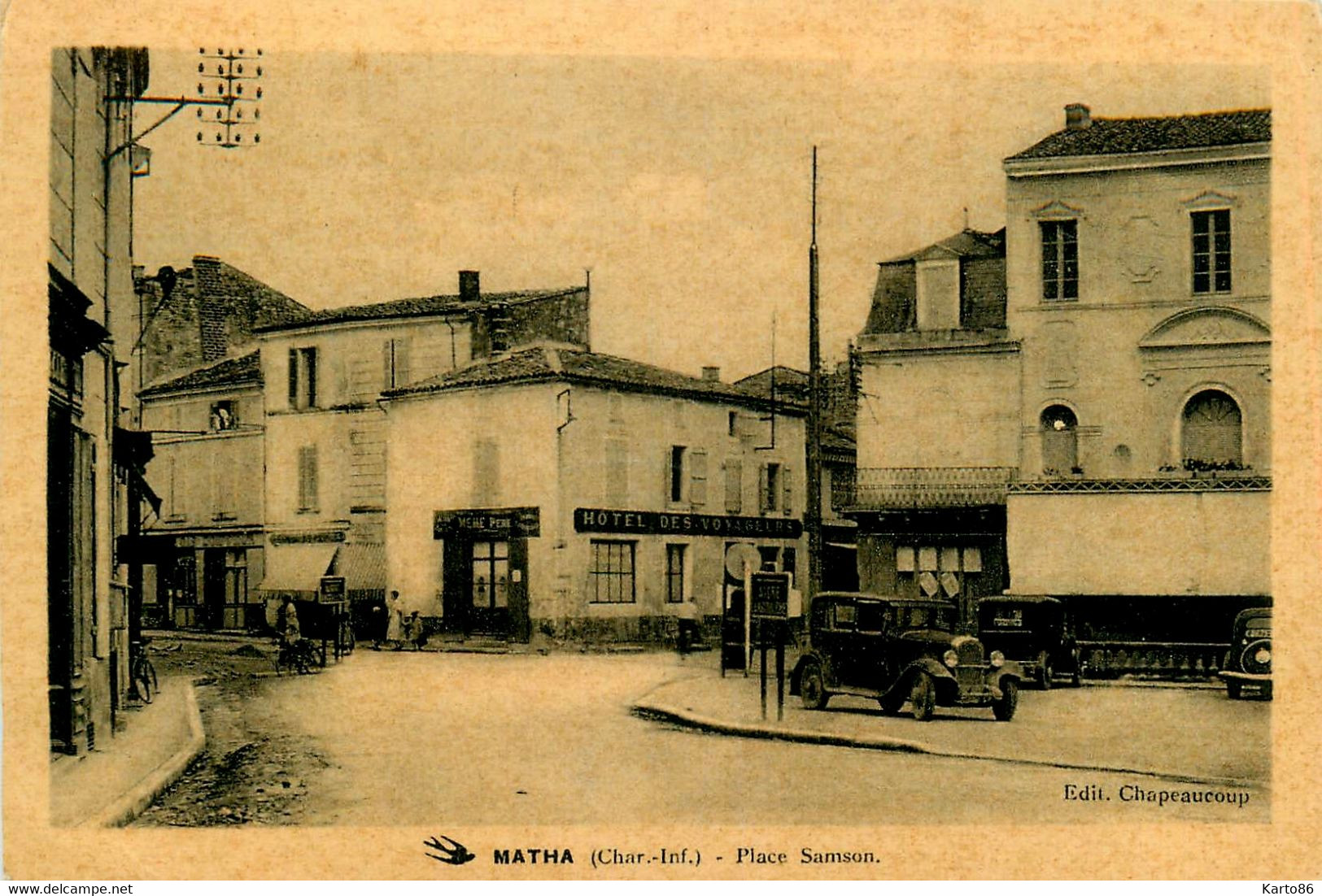 Matha * La Place Samson * Hôtel Des Voyageurs * Automobile Voiture Ancienne - Matha