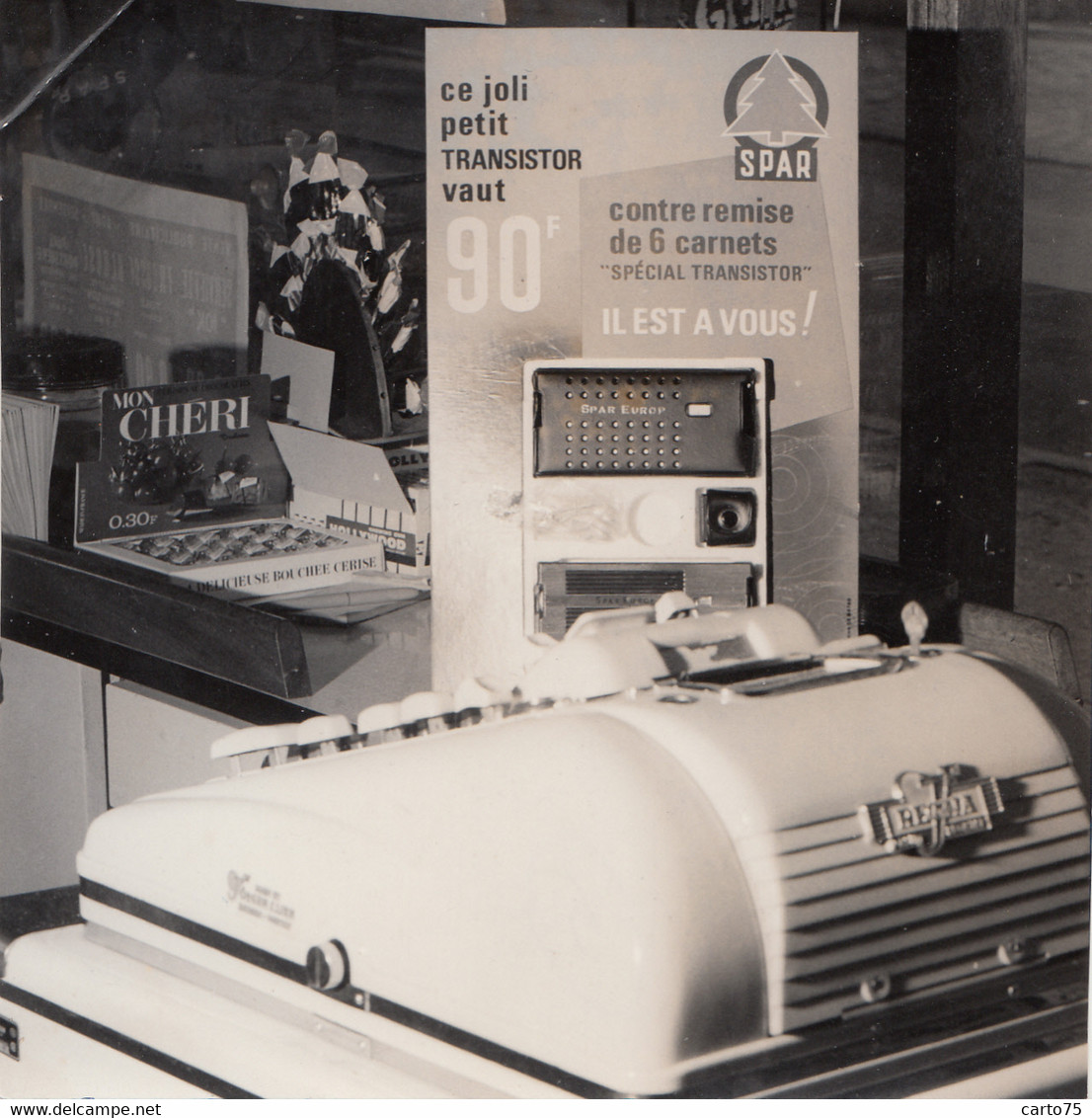 Commerce - Magasin - Photographie - Publicité Spar - Transistor Machine à Calculer - Chocolat - Winkels