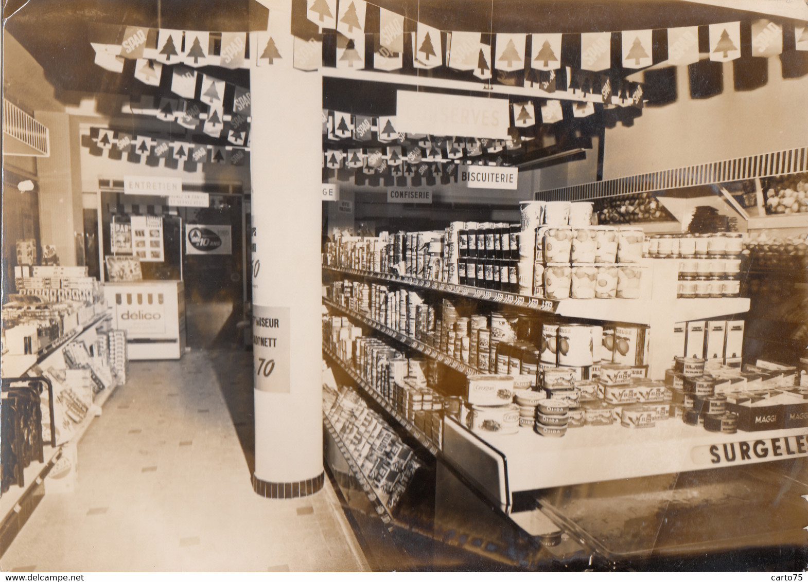 Commerce - Intérieur Magasin Alimentation Spar Touvés Lac - Photographie - Cachet Photographe Brun Aix-les-Bains - Negozi