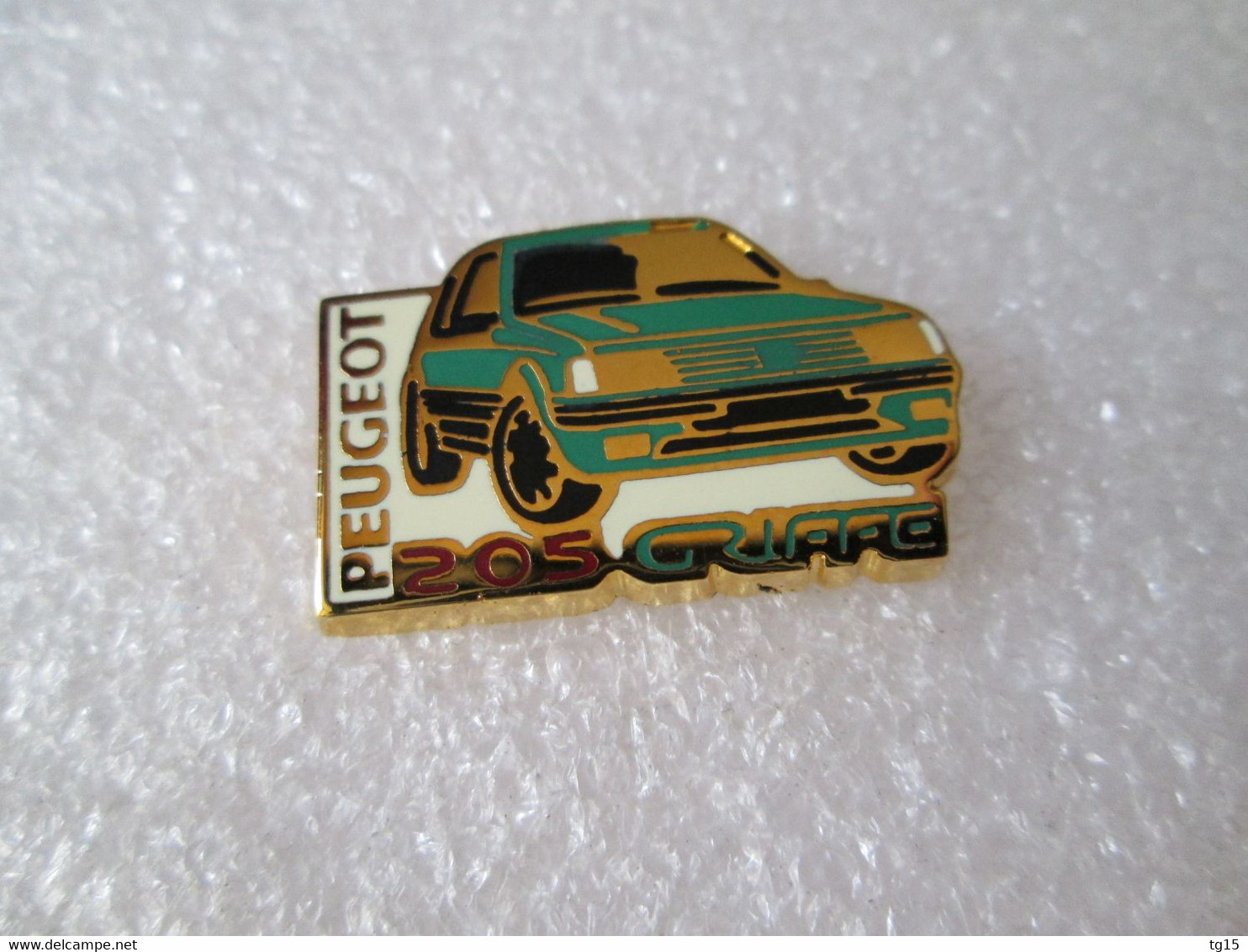 PIN'S    PEUGEOT   205  GTI  1900 GRIFFE     Zamak  HELIUM - Peugeot