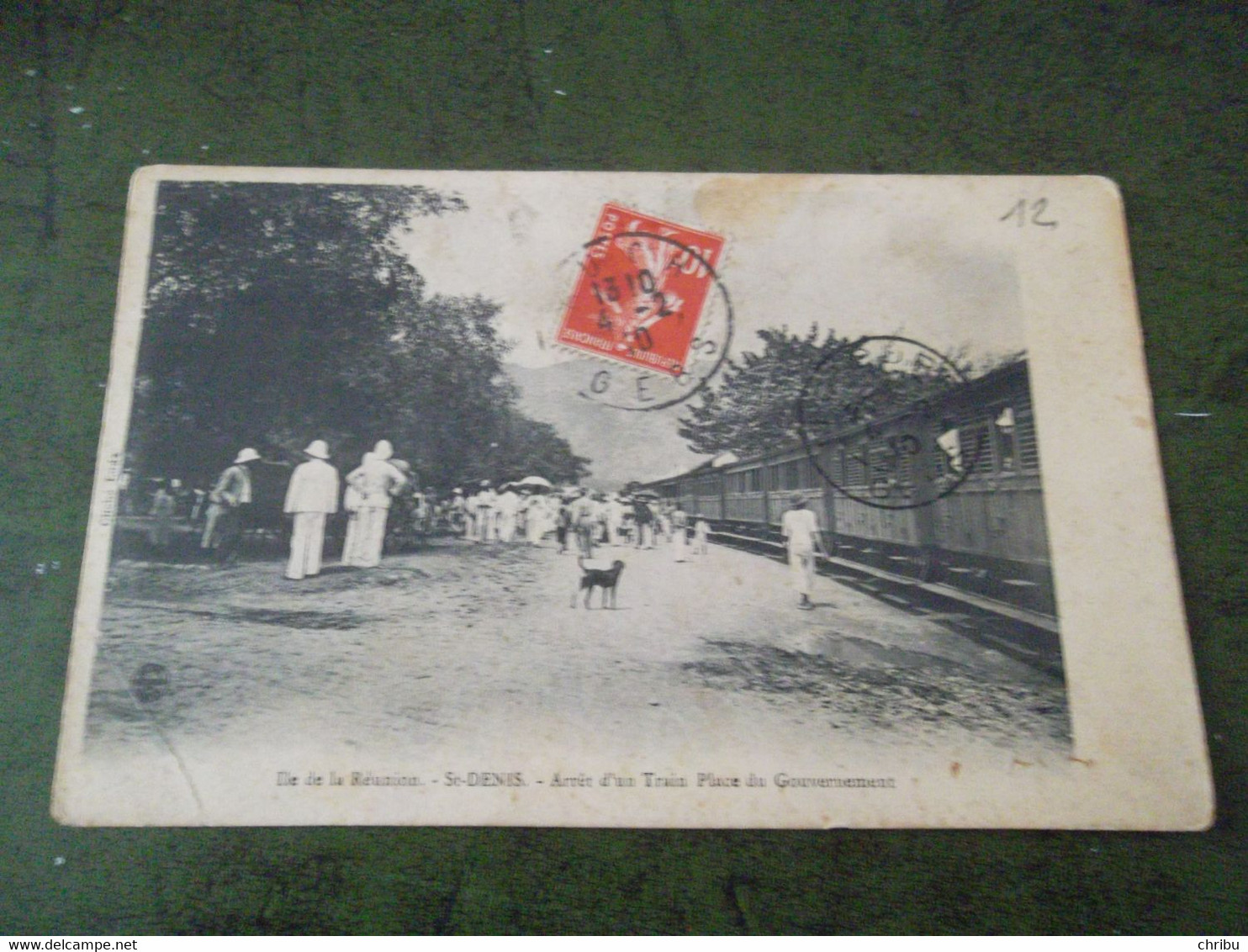 ILE DE LA REUNION ST DENIS ARRET D'UN TRAIN PLACE DU GOUVERNEUR - Réunion