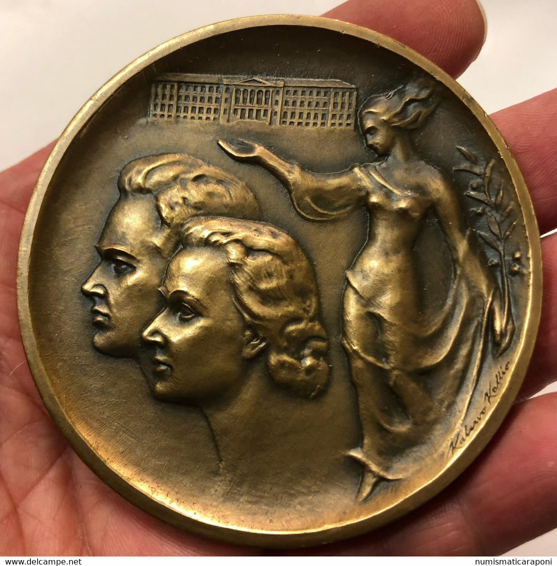 Helsingiensis Universitas Medaglia Medaille Kultateollisuus 70 Mm - Monarquía/ Nobleza