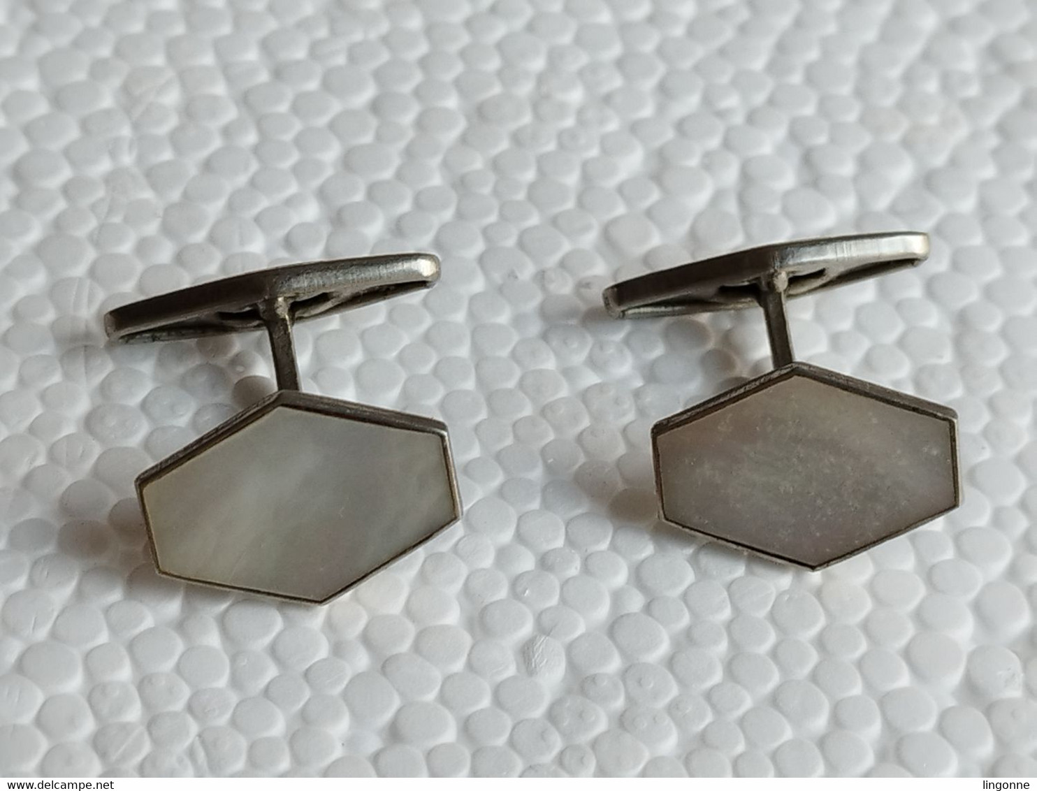 ANCIEN Boutons De Manchette NACRE, Argent ? XIX Siècle - Cuff Links & Studs