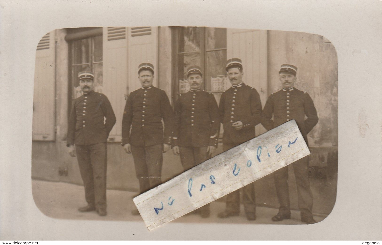 CALUIRE - Les Gendarmes Posant En 1913 ( Carte Photo ) - Caluire Et Cuire