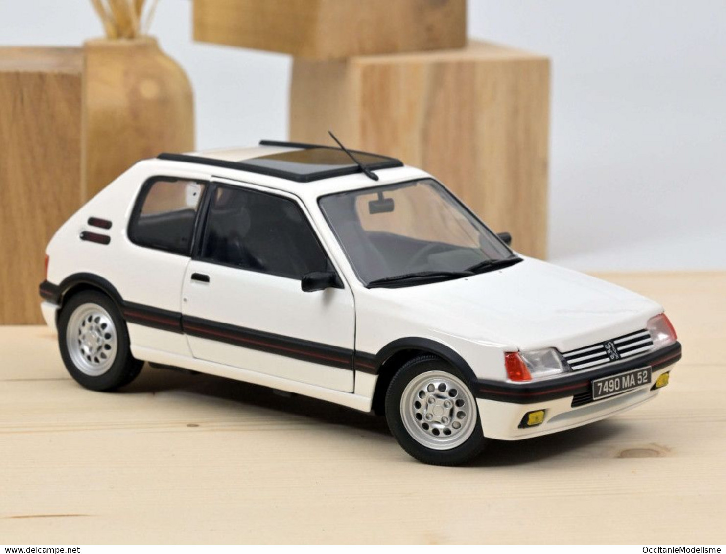 Norev - PEUGEOT 205 GTI 1.6 1988 Blanc Réf. 184849 Neuf NBO 1/18 - Norev