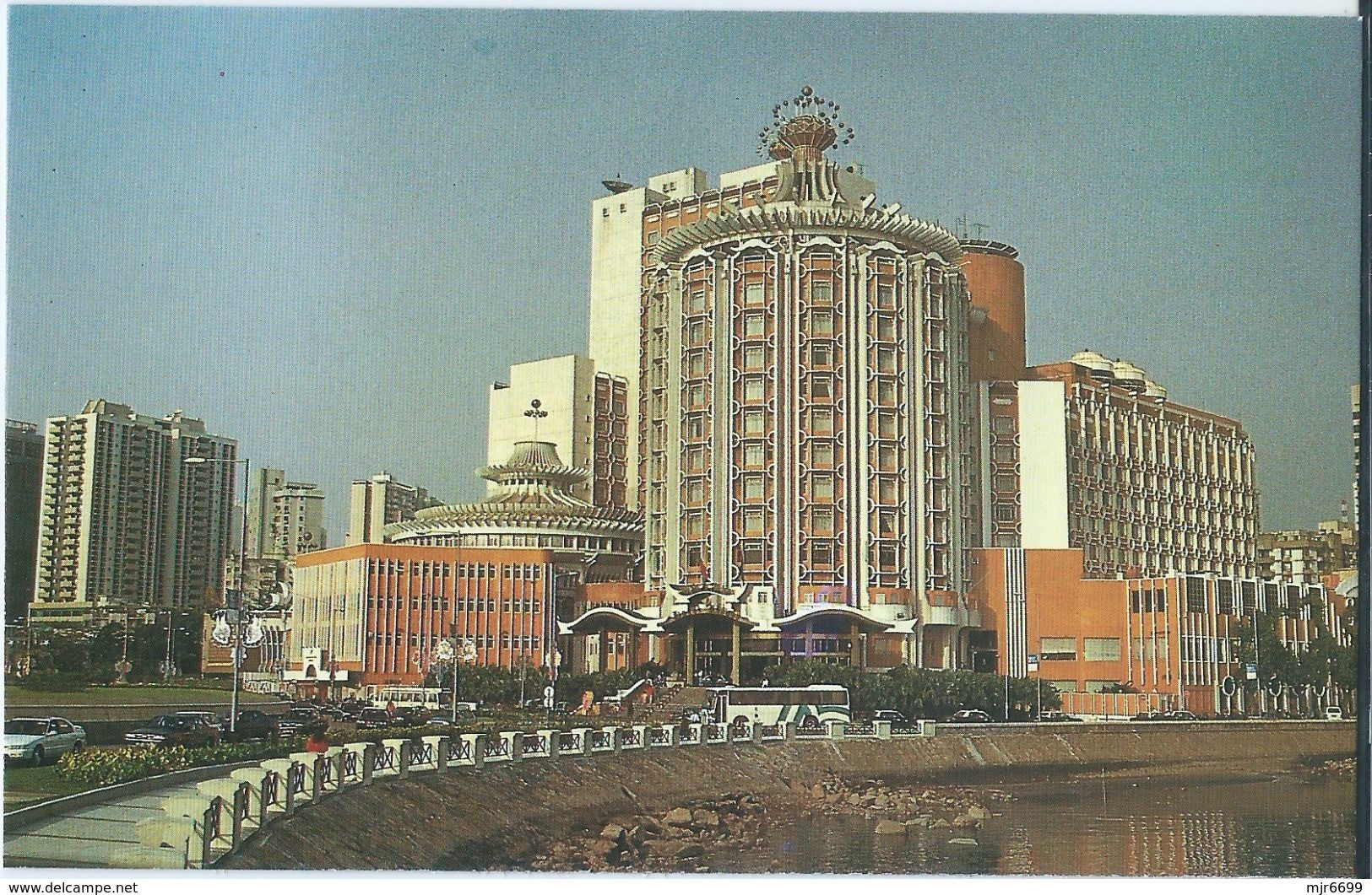 MACAU THE HOTEL LISBOA, YEAR 80'S POSTCARD (TOURISM AGENCY EDITION) - Macau