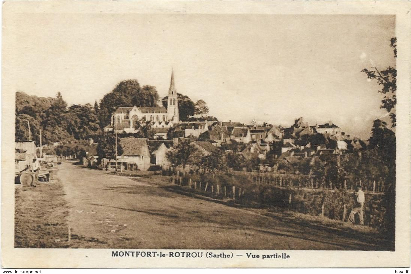 CPA - Edit. M. Berlsché - MONFORT-le-ROTROU - Vue Partielle - Montfort Le Gesnois