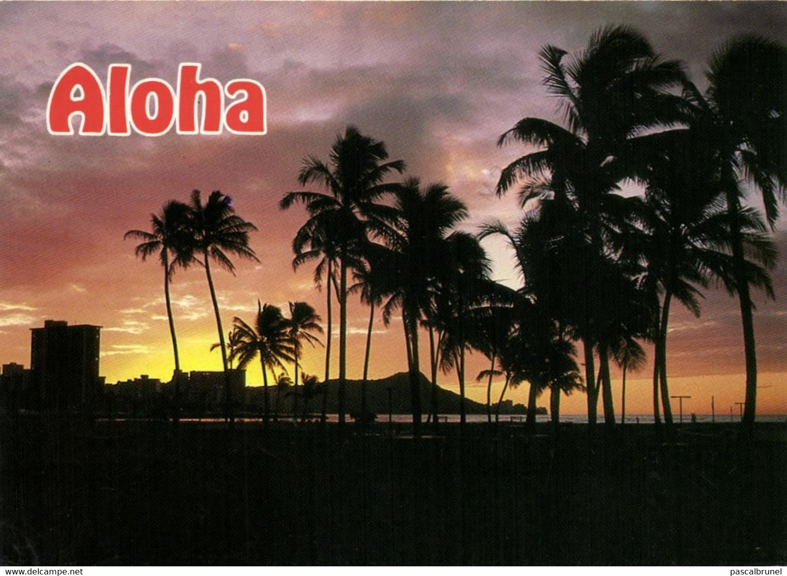 HONOLULU - SUN RISING OVER DIAMOND HEAD - Oahu