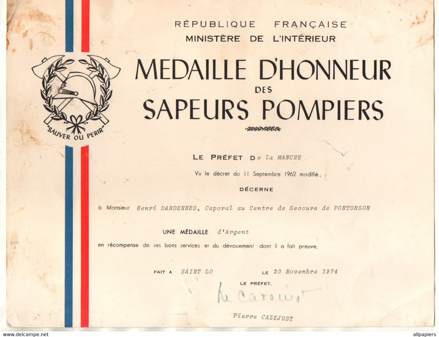 Diplôme Médaille D'Honneur Des Sapeurs Pompiers à Saint Lo Le 20 Novembre 1974 - Format : 27x21 Cm - Pompiers