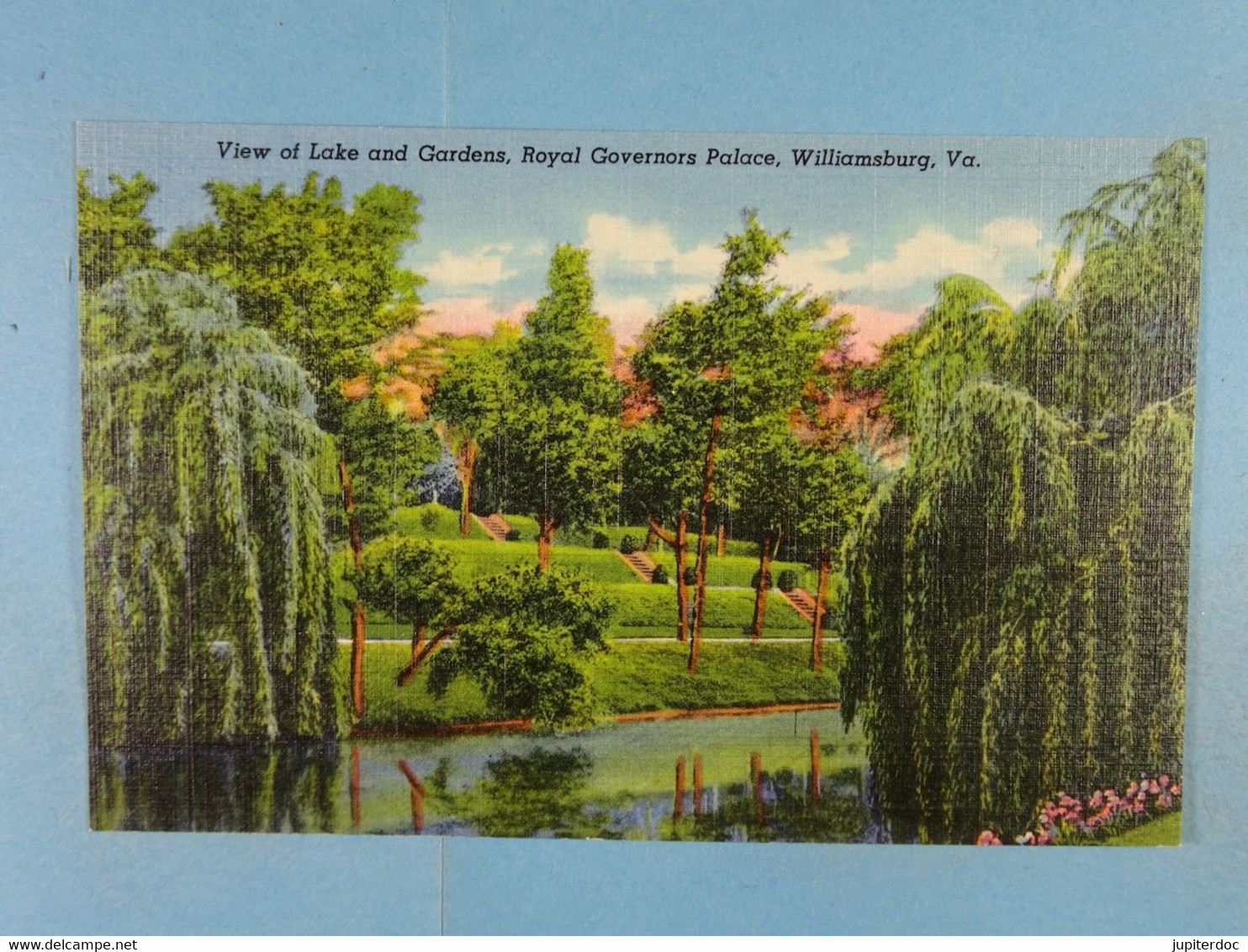 View Of Lake And Gardens, Royal Governors Palace, Williamsburg, Virginia - Otros & Sin Clasificación