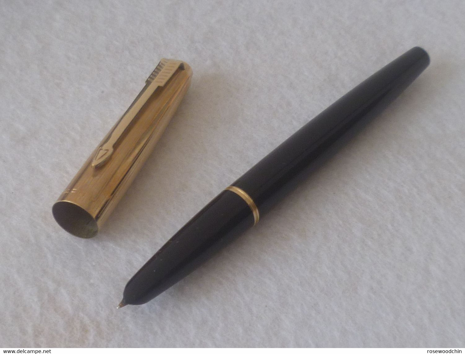 Vintage !   Authentic Parker Lady Junior Gold Nib Black Fountain Pen England (#93) - Stylos