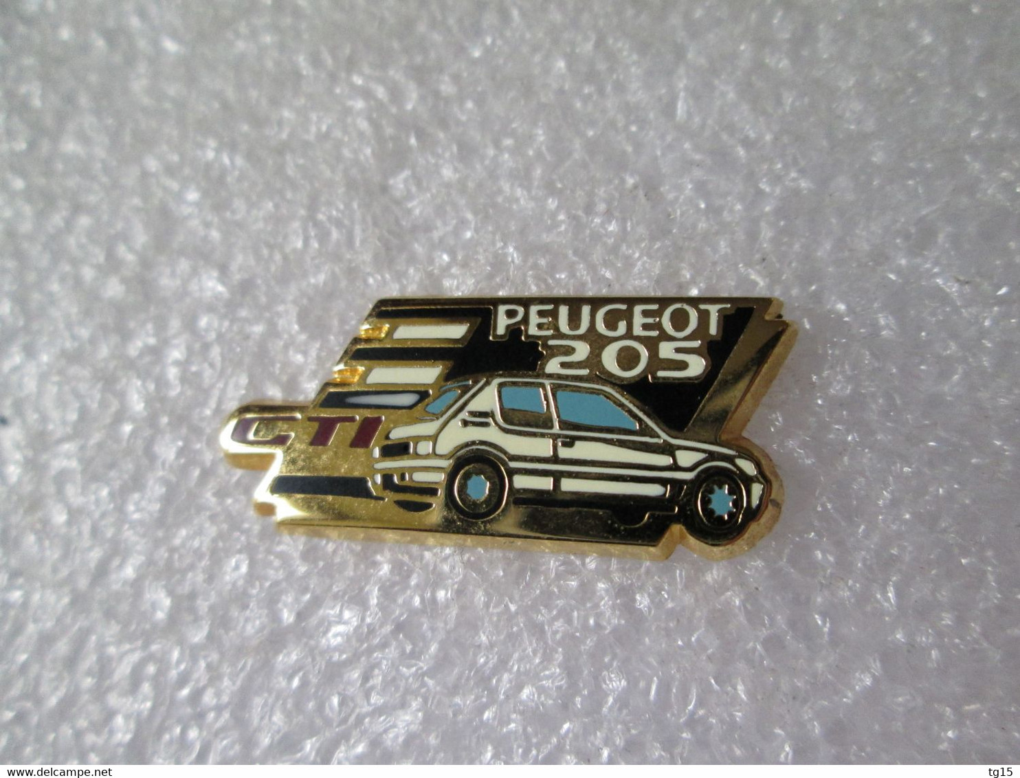 PIN'S    PEUGEOT  205  GTI  Zamak  HELIUM - Peugeot