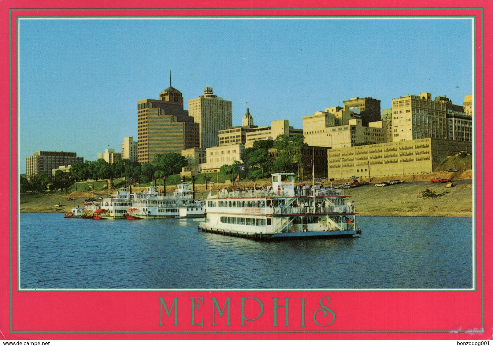 Memphis Harbour, Tennessee, U.S.A. Mississippi Riverboats - Memphis