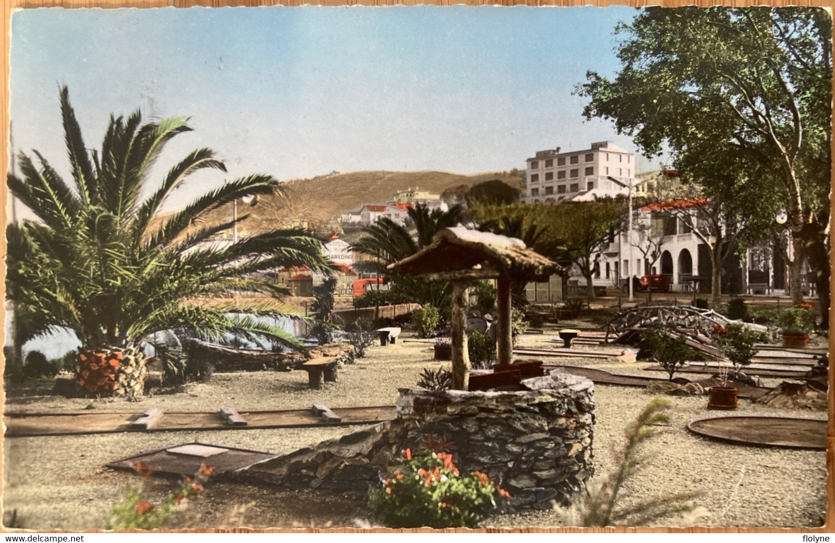 Banyuls Sur Mer - Le Golf Miniature , Mini Golf Et Le Miramar - Banyuls Sur Mer