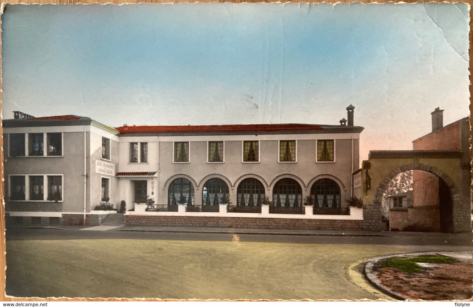 Cerizay - Hôtel Du Cheval Blanc - Cerizay