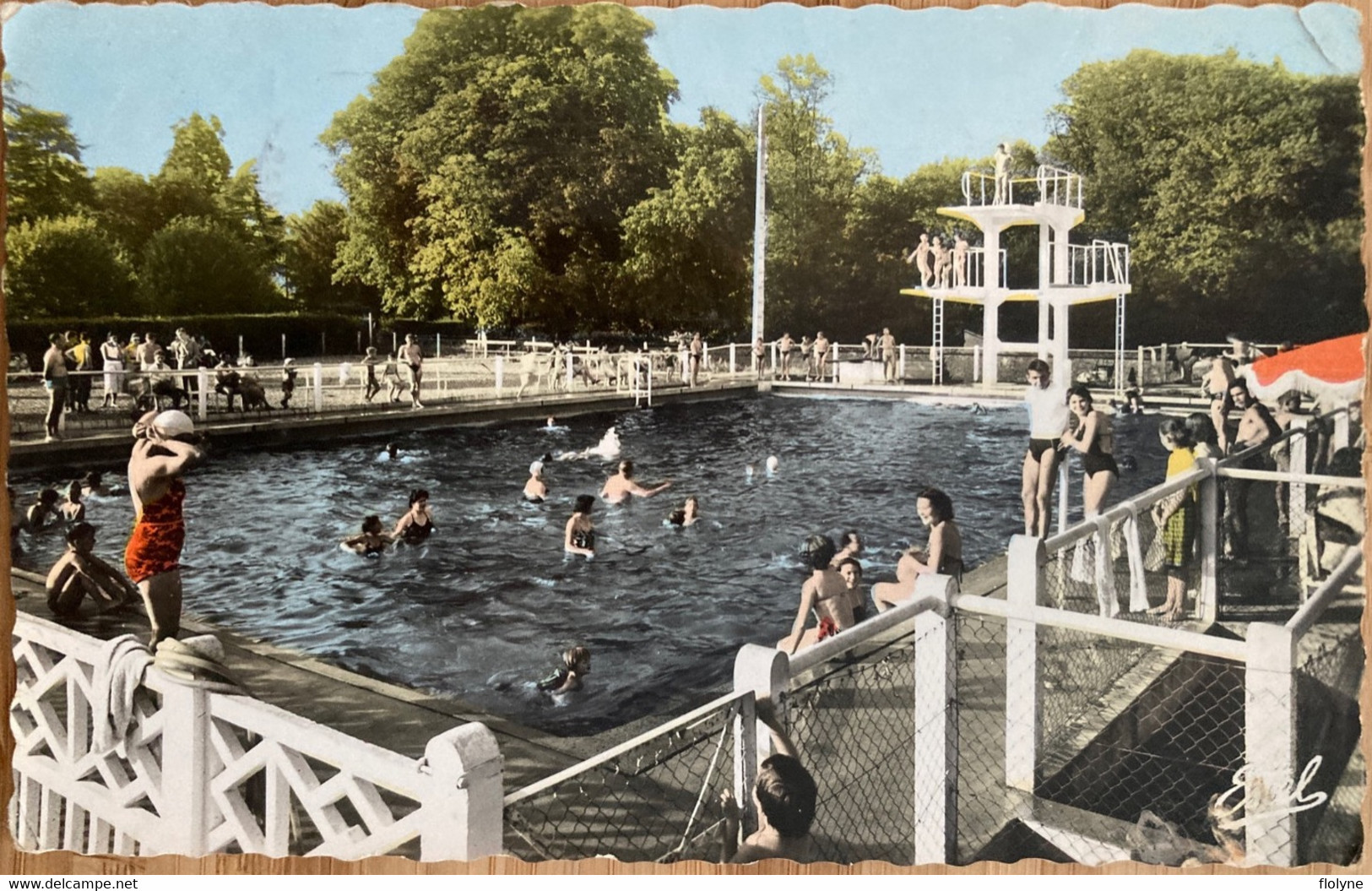 Châteauneuf En Thymerais - Vue Sur La Piscine - Plongeoir - Châteauneuf