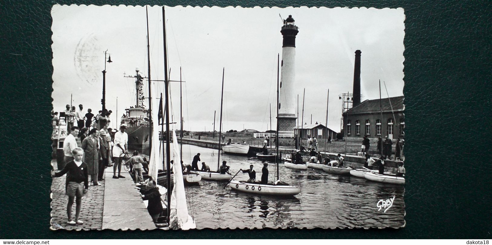 14 , Ouistreham Riva Bella , Le Phare Et Son Animation En 1959 - Ouistreham