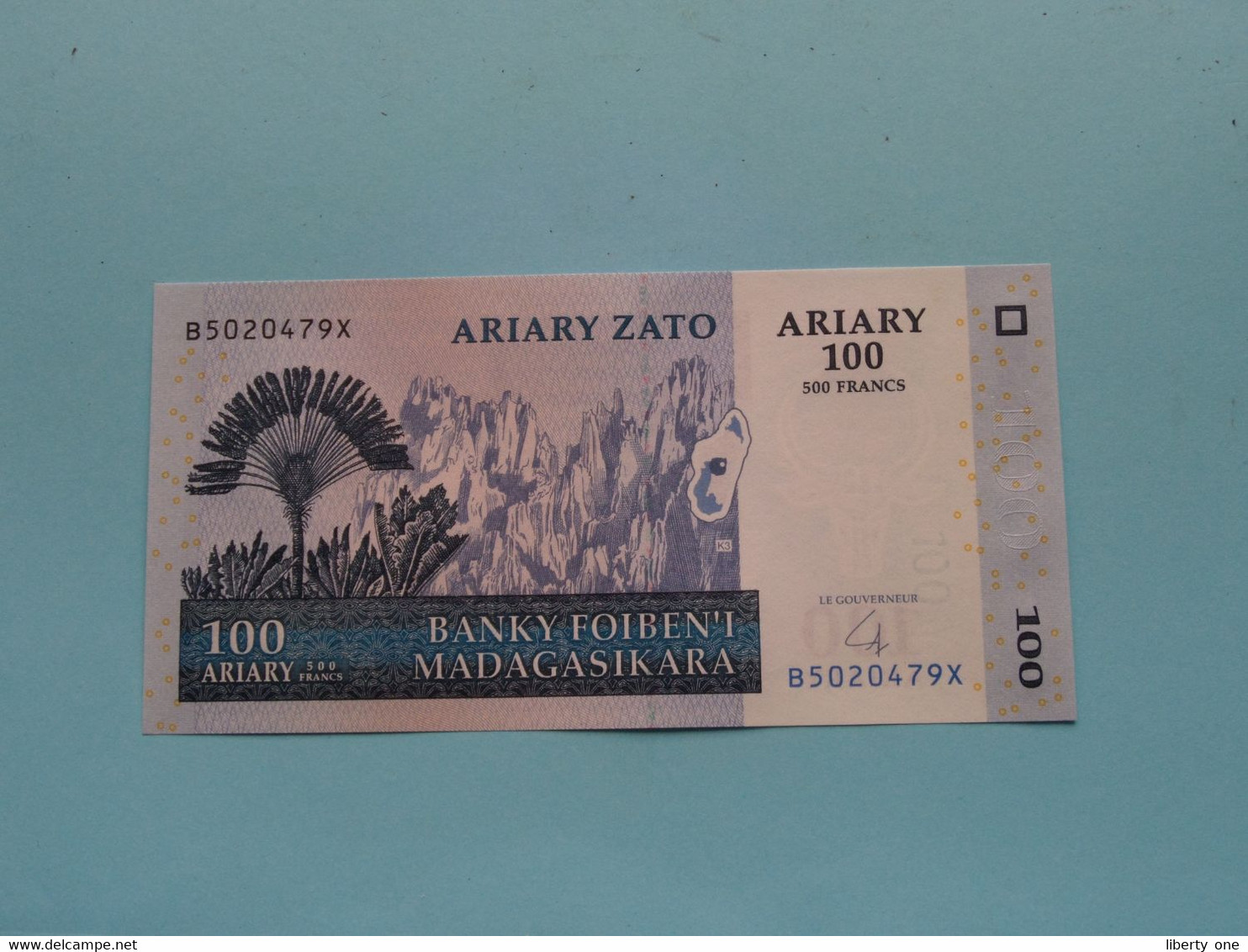 100 Ariary ( 500 Francs ) 2004 - Banky Foiben'i MADAGASIKARA ( Voir / See > Scans ) UNC ! - Madagaskar