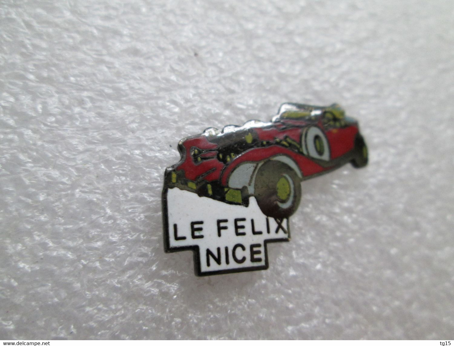 RARE PIN'S     EXCALIBUR    MERCEDES-BENZ   LE FELIX  NICE   Email Grand Feu - Mercedes