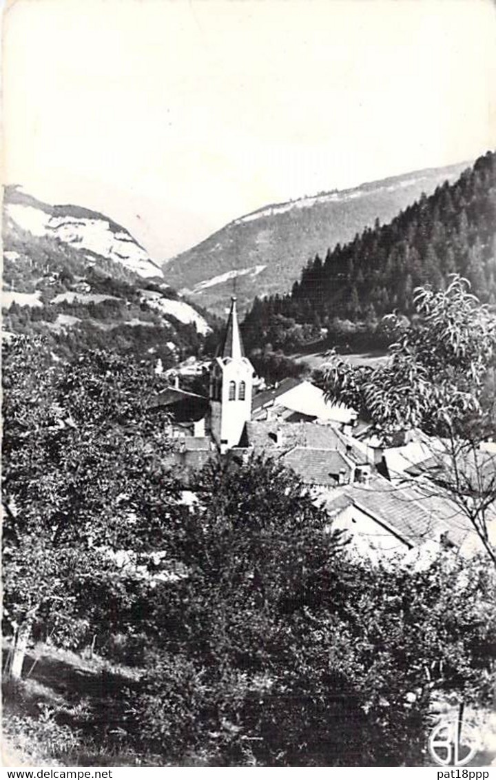 01 - ST GERMAIN De JOUX : Quartier De L'Eglise - CPSM Village Format CPA - Ain - Unclassified