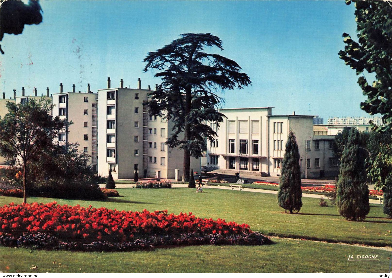 69 Saint Priest Parc Du Chateau Et Maison Du Peuple CPM Cachet 1986 - Saint Priest