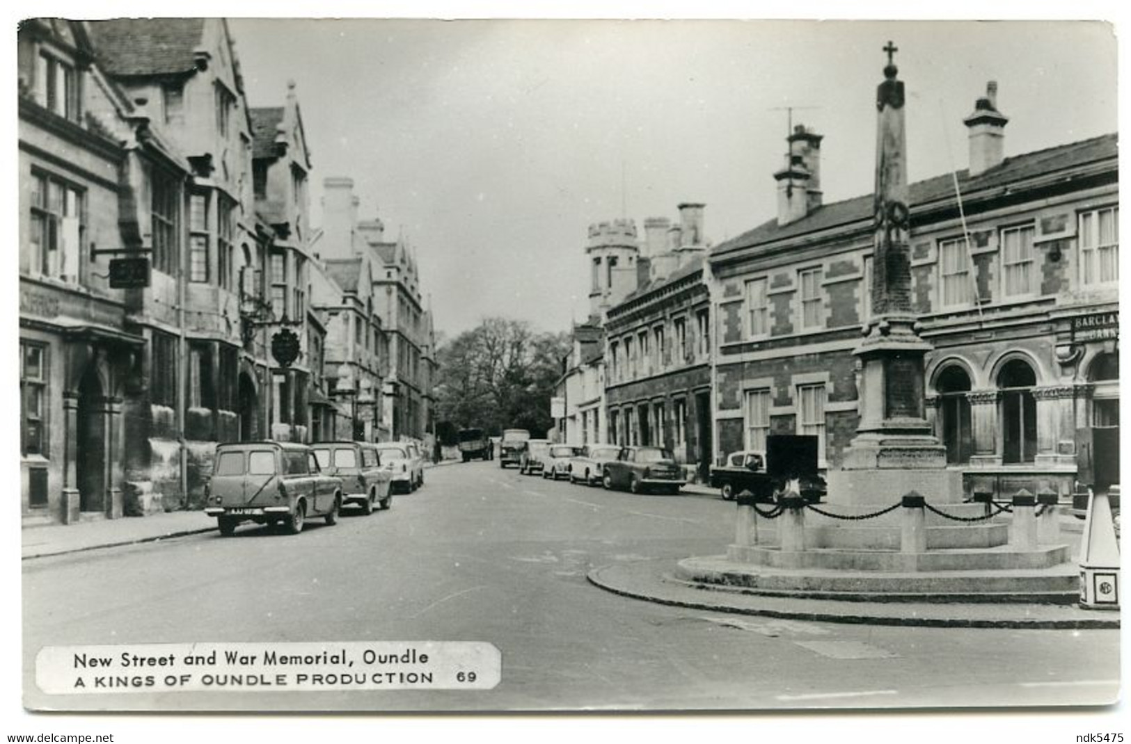 OUNDLE : NEW STREET AND WAR MEMORIAL - Northamptonshire