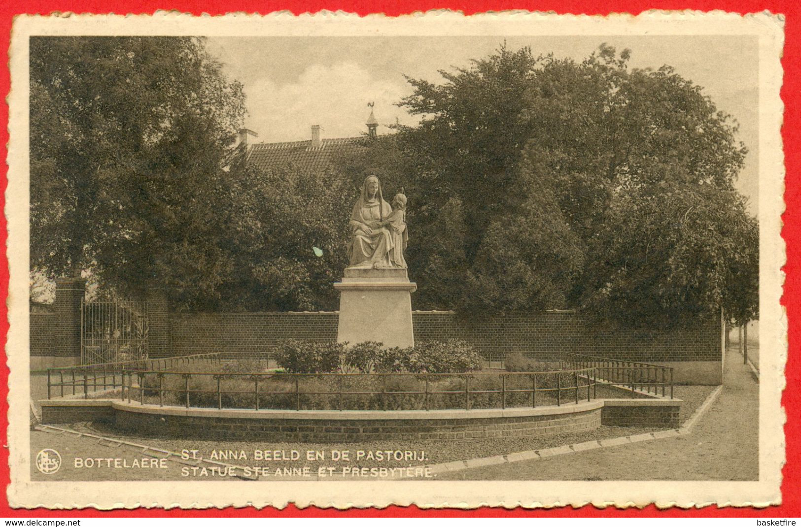 Bottelare (Merelbeke): St. Anna Beeld En De Pastorij - Merelbeke