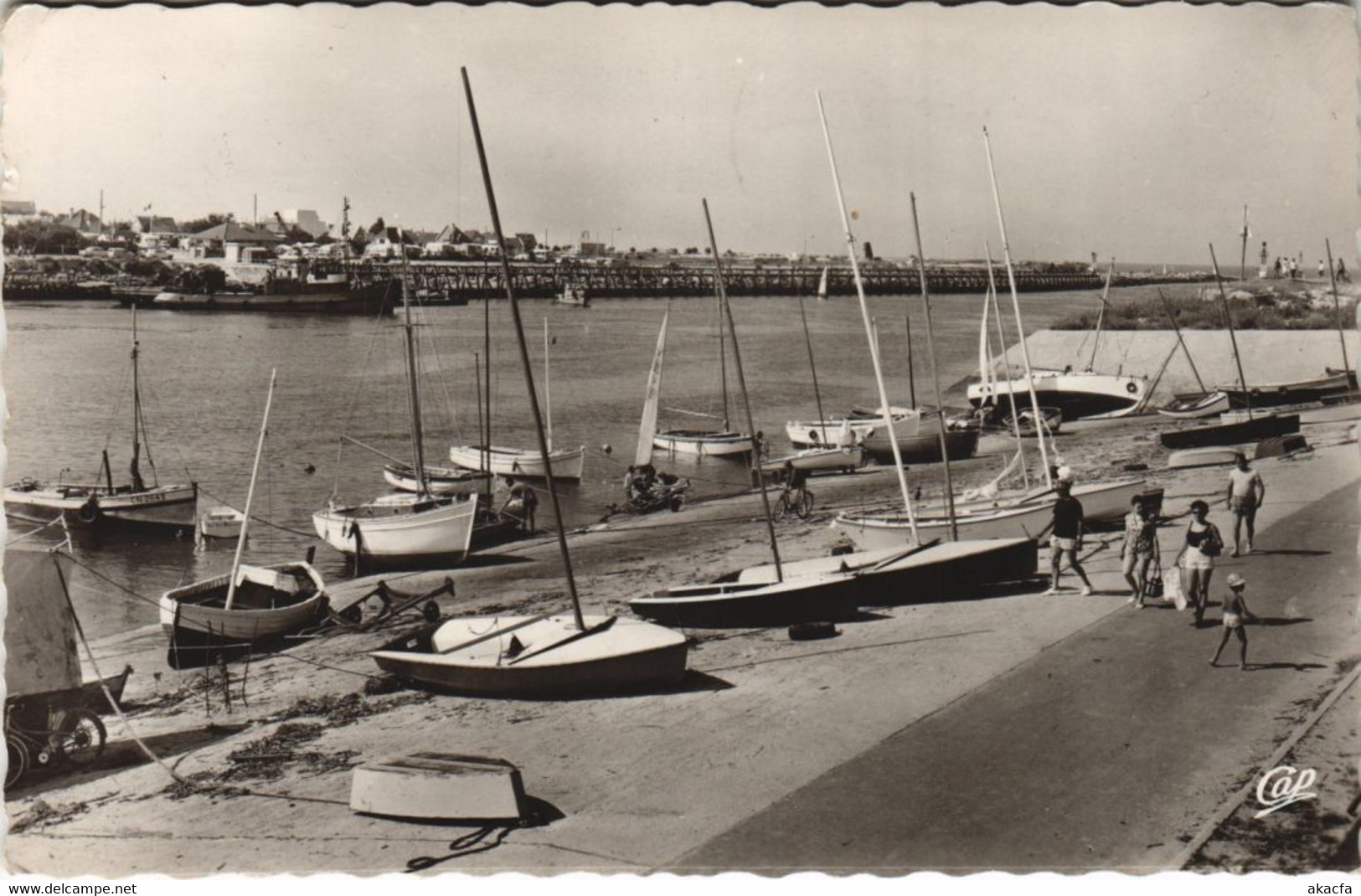 CPA OUISTREHAM RIVA-BELLA - Le Port Des Yachts Et La Jetee (1229270) - Ouistreham