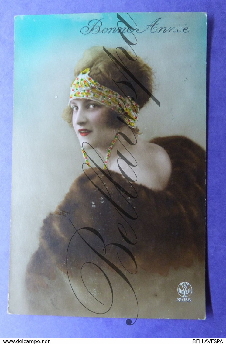 Vrouwen Femme Make-Up- Coifures Kapsel Hoeden Chapeau Studio Photo produktions lot x 27 early 20 e century postcards