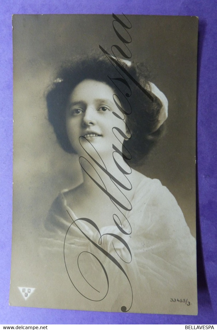 Vrouwen Femme Make-Up- Coifures Kapsel Hoeden Chapeau Studio Photo produktions lot x 27 early 20 e century postcards