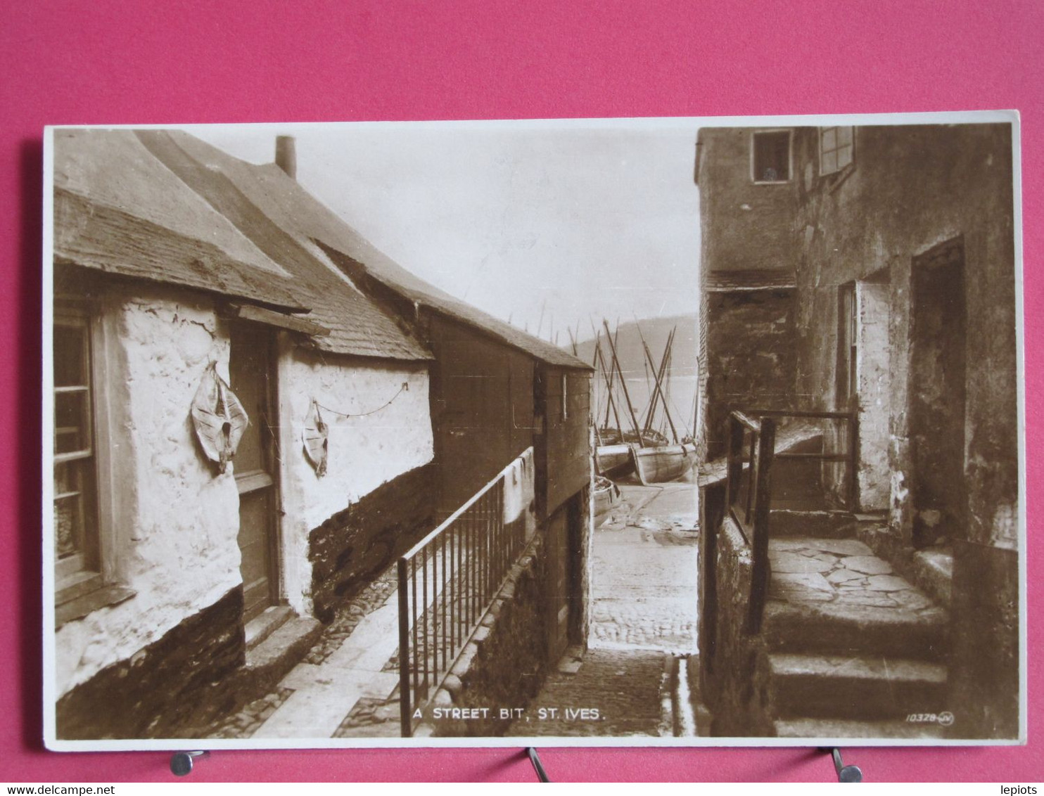 Visuel Pas Très Courant - Angleterre - Saint Ives - A Street Bit - R/verso - St.Ives