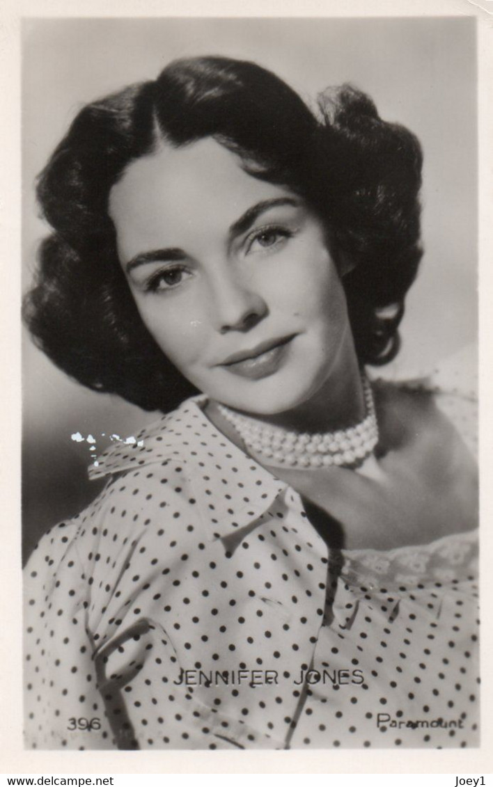 Carte Photo Jennifer Jones Paramount - Célébrités