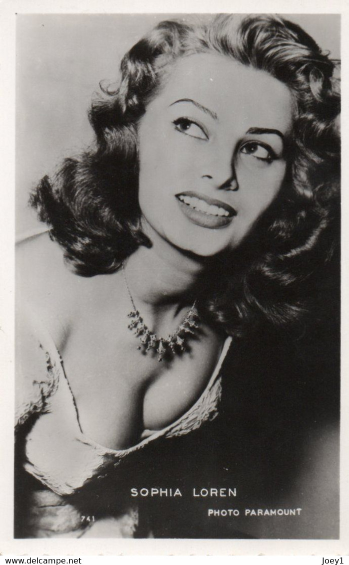 Carte Photo Sophia Loren Paramount - Famous People