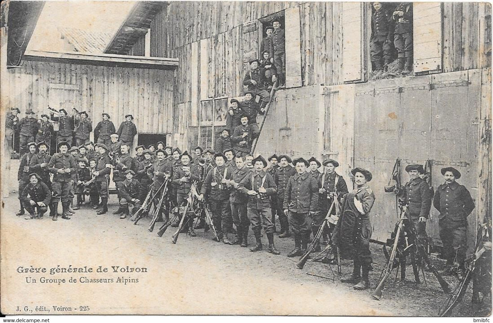 Grève Générale De Voiron - Un Groupe De Chasseurs Alpins - Streiks