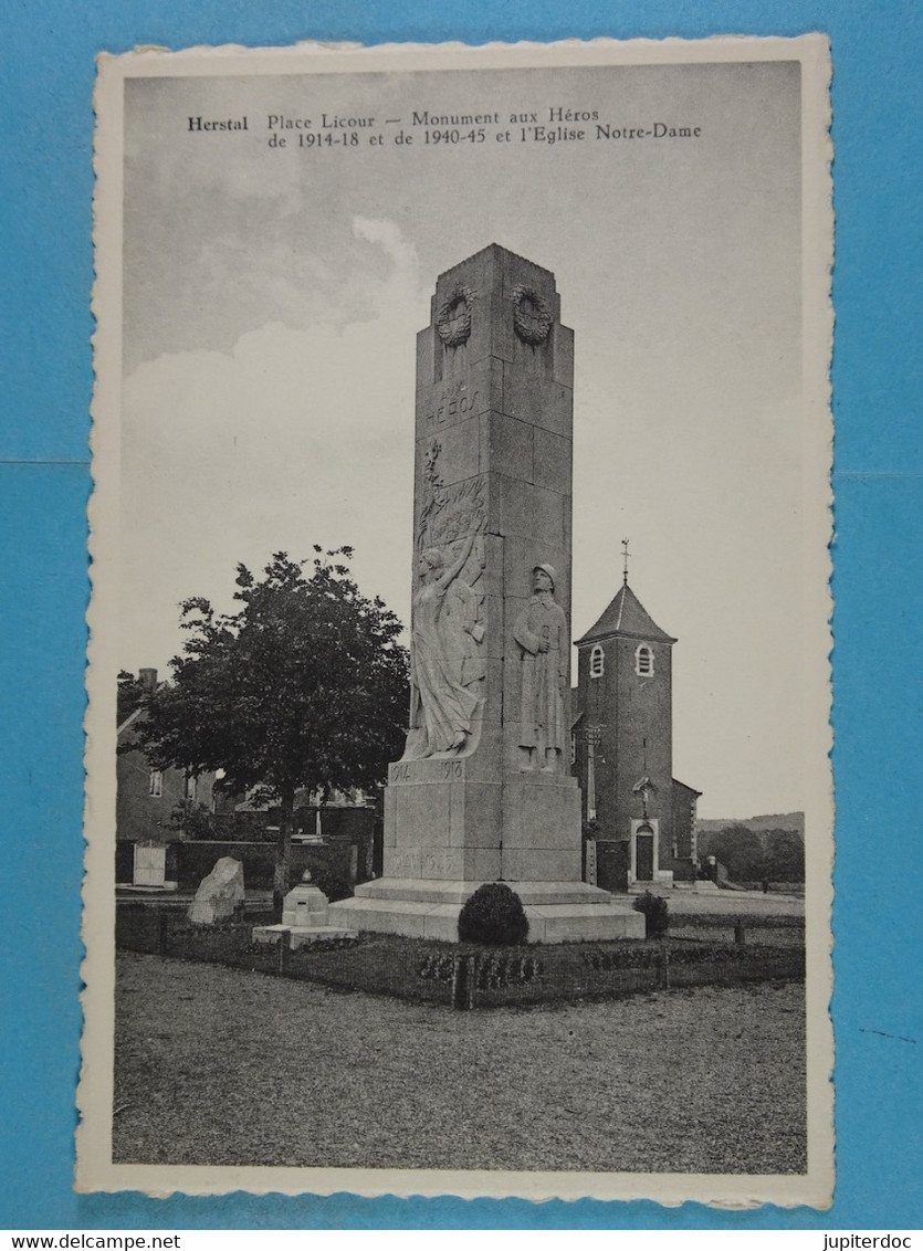 Herstal Place Licour Monument Aux Héros De 1914-18 Et 1940-45 Et L'Eglise Notre-Dame - Herstal