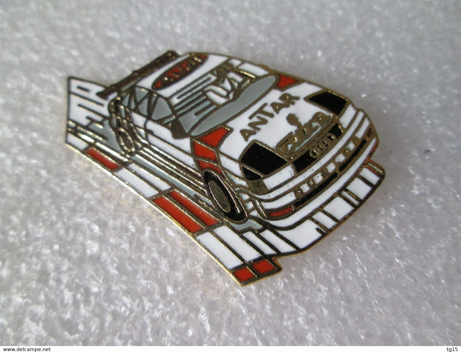 PIN'S    AUDI  QUATTRO   SUPERPRODUCTION  ANTAR   Version Email Grand Feu  Non Signé - Audi