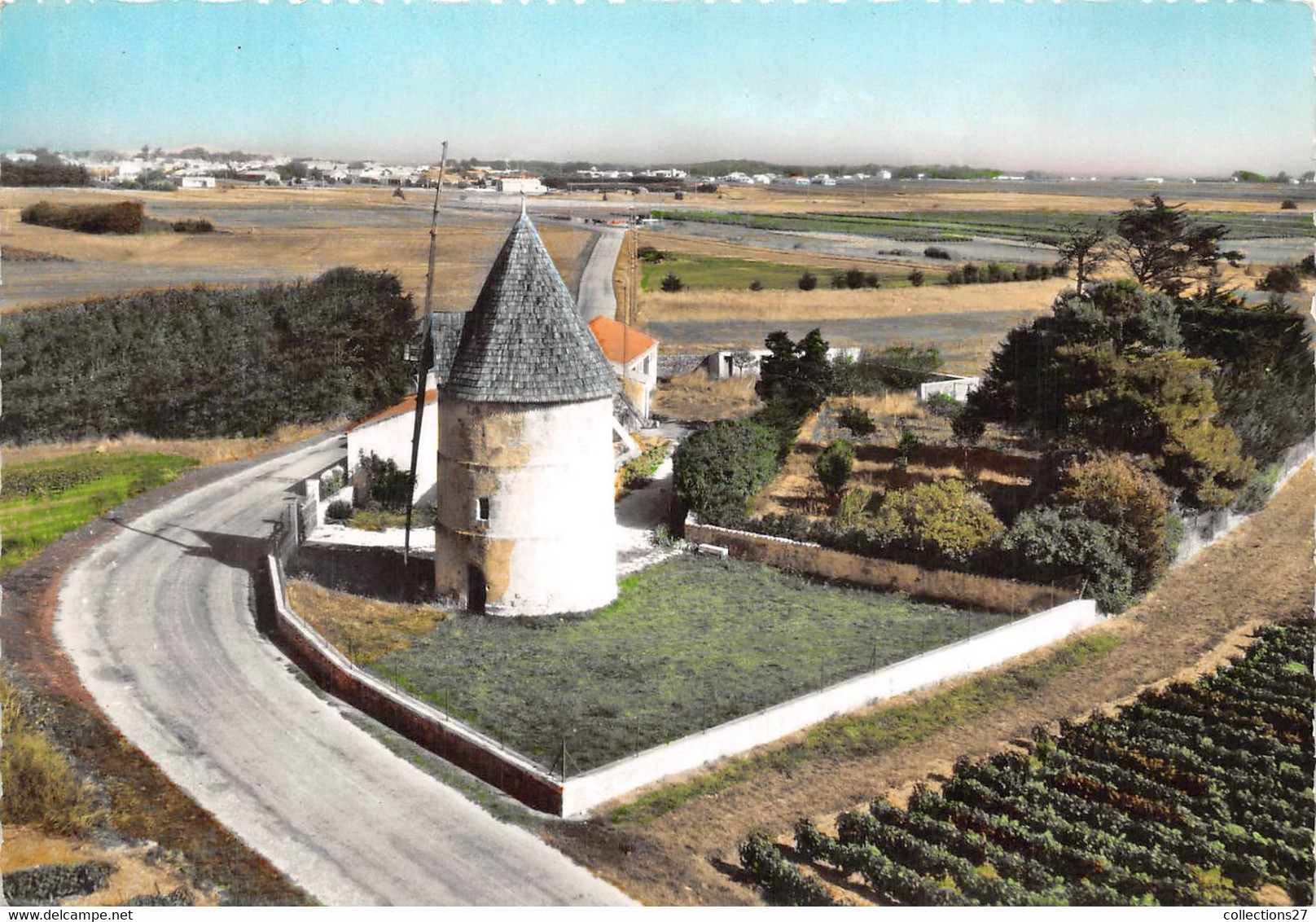 17-ILE D'OLERON- LE MOULIN DE LA  " BREE " - Ile D'Oléron