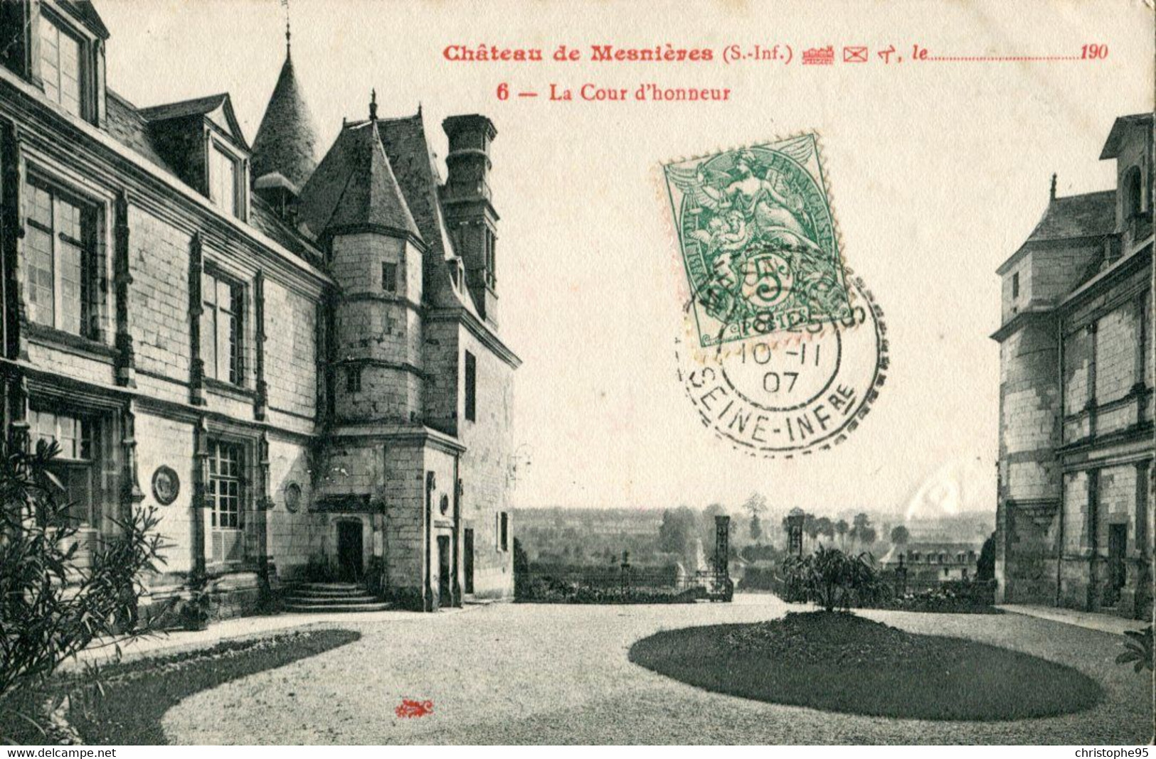 76.n° 24751. Mesnieres En Bray . La Cour D Honneur. Chateau De Mesnieres. - Mesnières-en-Bray