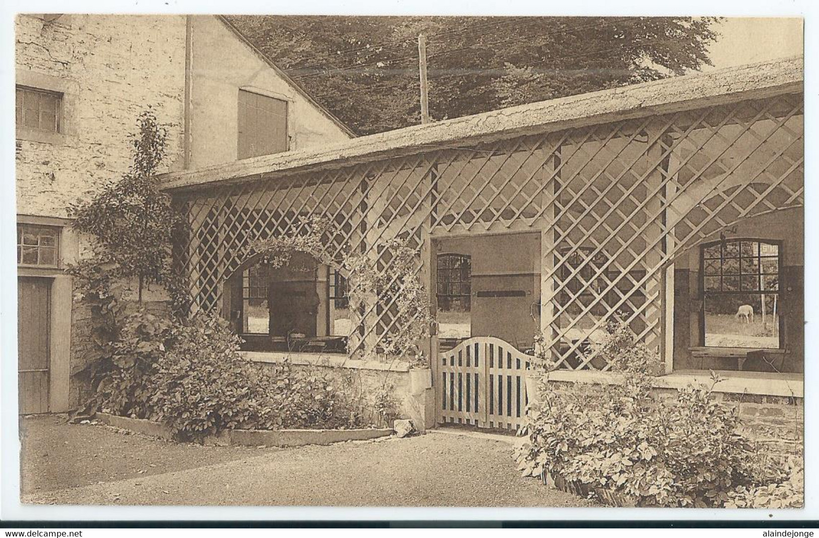 Champlon - Hostellerie De Champlon - Un Coin De La Cour - Tenneville