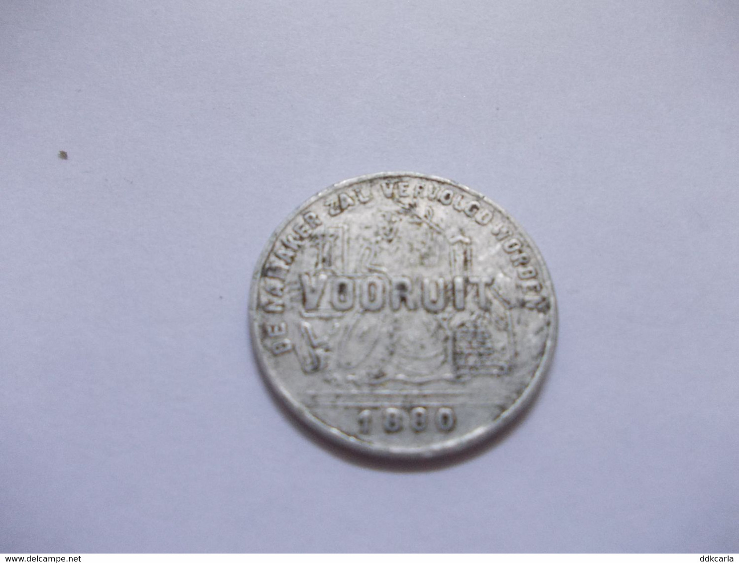 Jeton Noodgeld Deeljeton Sam. Maatsch. VOORUIT Gent 10c Uit Aluminium ? Datum 1880 - Broodjeton Brood - Monedas / De Necesidad