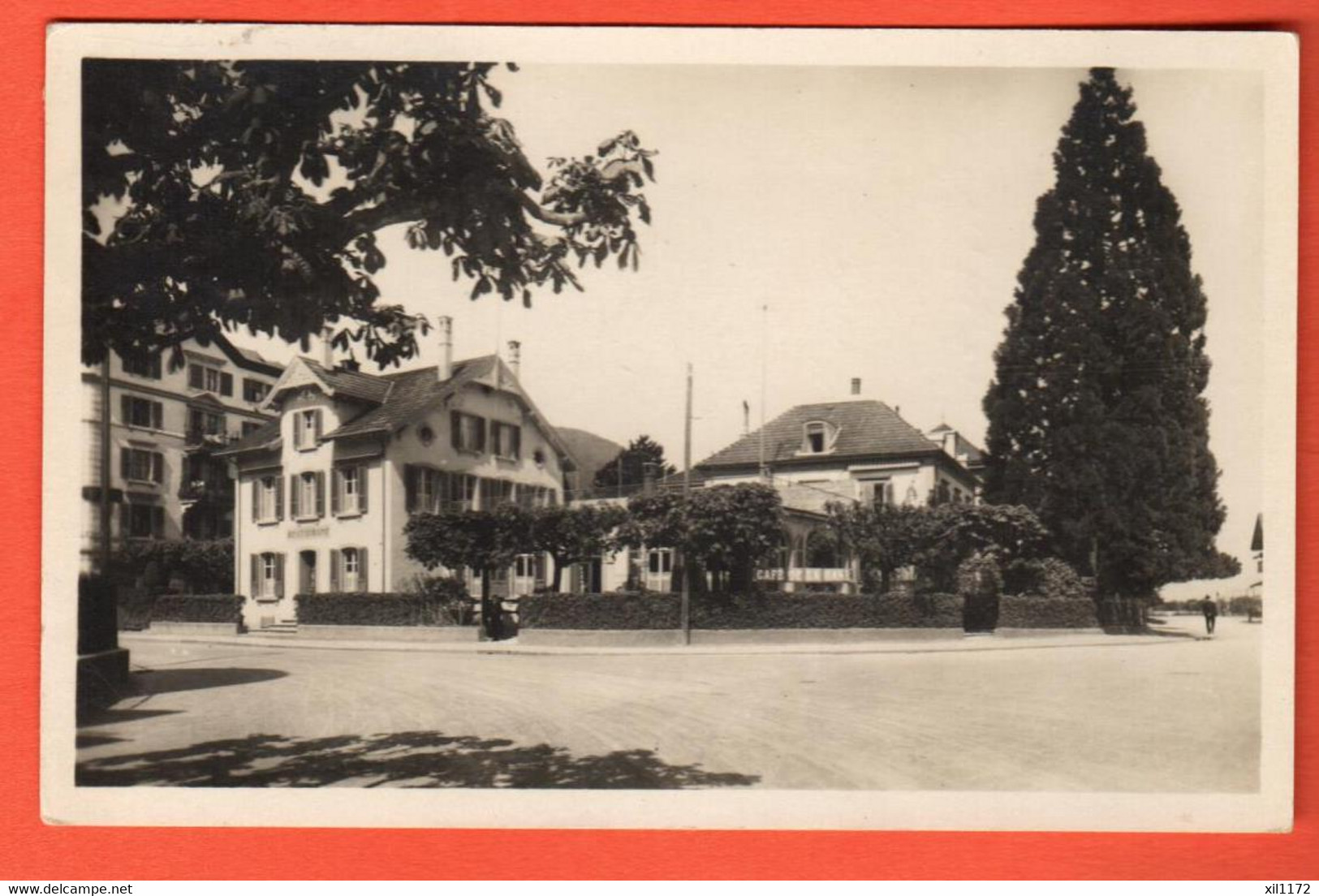 ZRS-17  RARE La Neuveville Café-Restaurant De La Gare.  Photo-Hall, Huber Biel. Circulé 1933 - La Neuveville