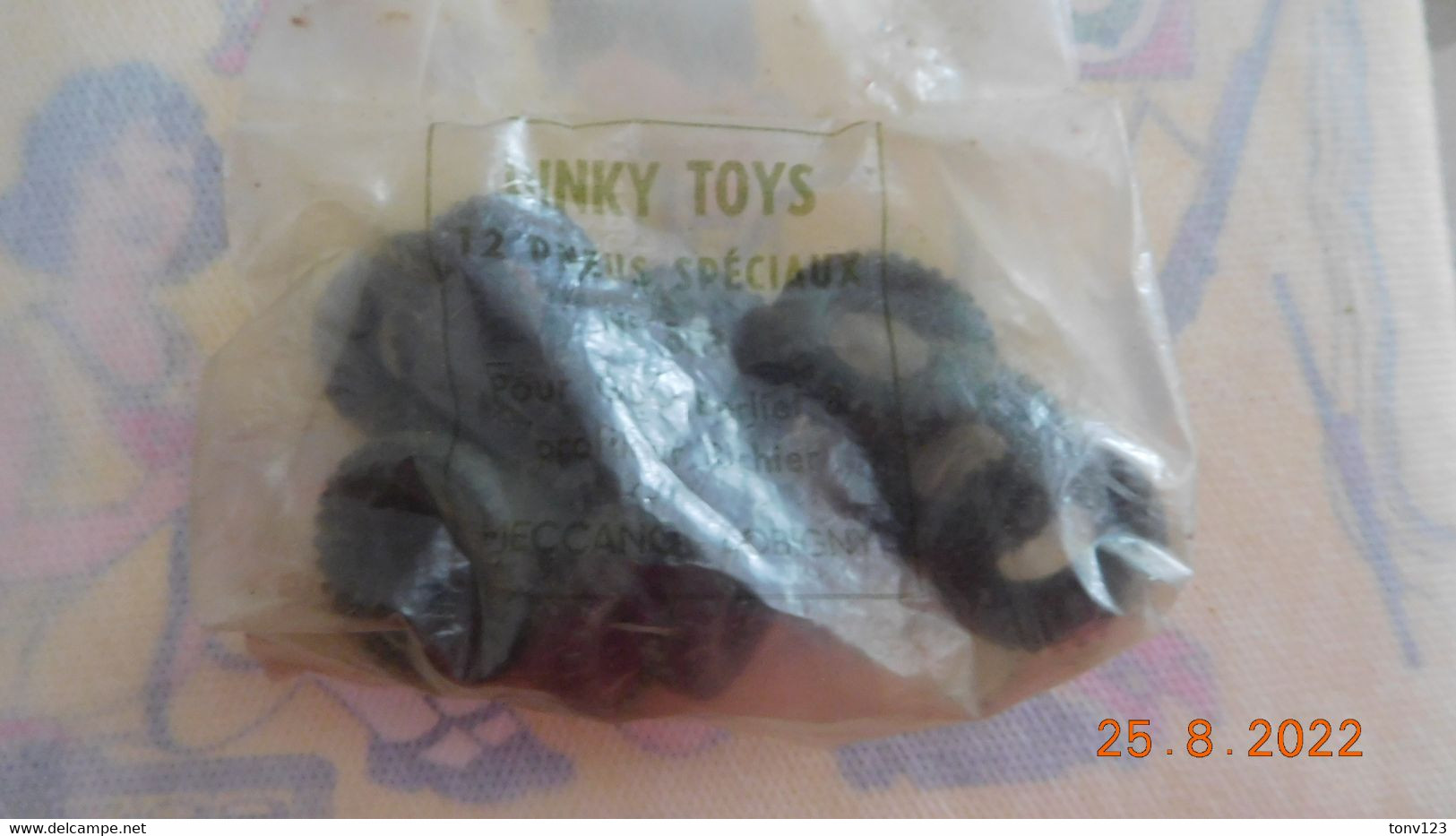 DINKY TOYS Très Rare Sachet D'origine Ref 853 De 12 Pneux - Autres & Non Classés